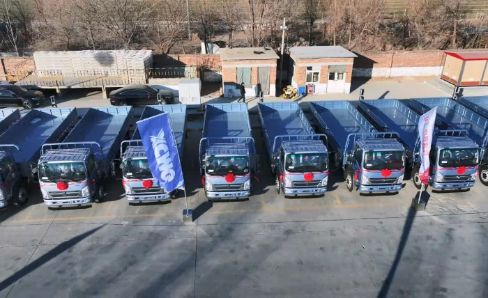 壹号娱乐轻卡新能源运输车批量交付山东客户